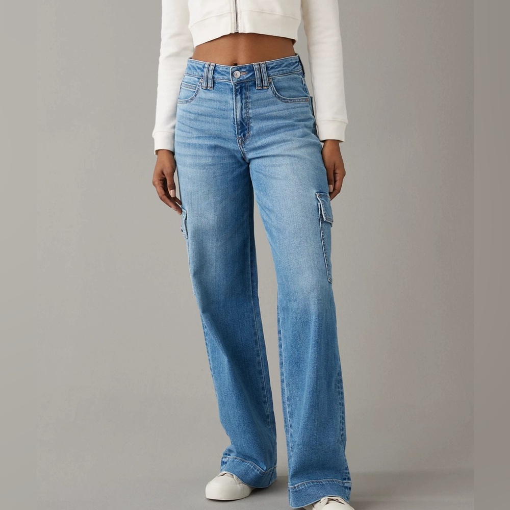 AE Dreamy Drape Stretch Super High-Waisted Cargo Baggy Wide-Leg Jean